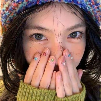 女孩，母亲与恶魔